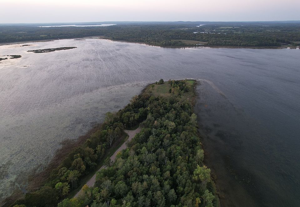 1st image of NE Rock Lake Rd