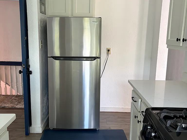 5409 Wellesley Ave #2 — Photo 3