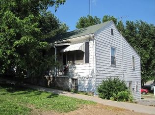 220 3rd St, Glasgow, MO 65254