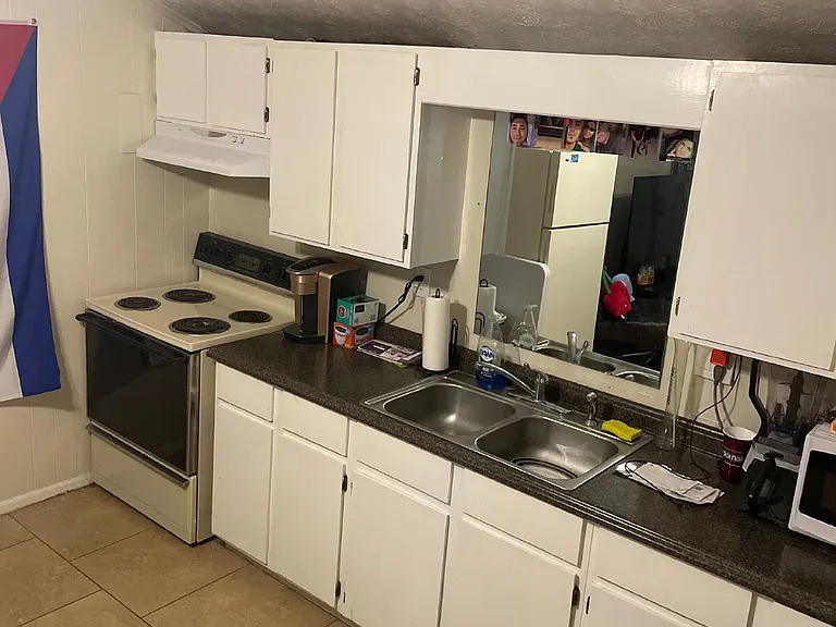 413 Prince St #B — Photo 6