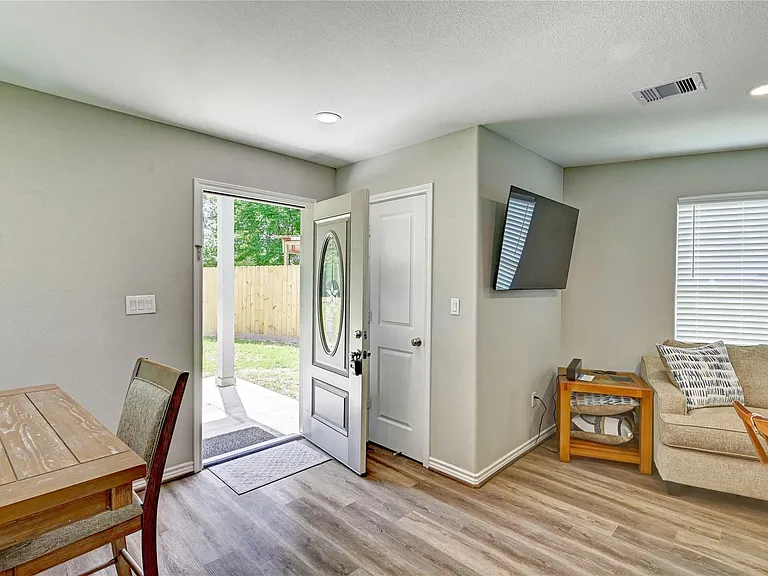 268 Sunrise Dr — Photo 45