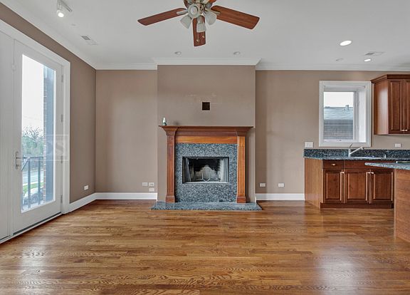 4th image of 5057 N Northwest Hwy #2N