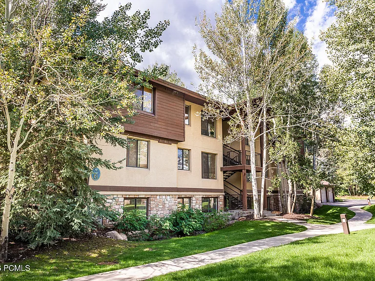 1600 W Pinebrook Blvd #G1 — Photo 11