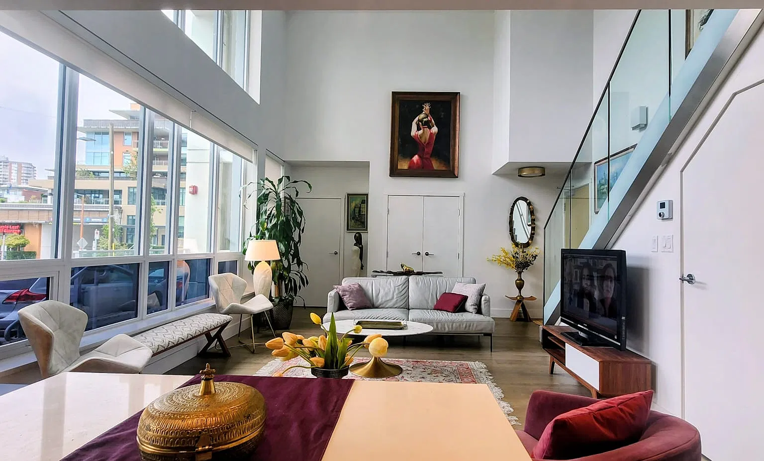 2 bed, 2.5 bath, 1420 sqft, $5,500 — Photo 2