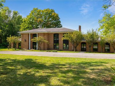 1855 Spear Street, South Burlington, VT, 05403