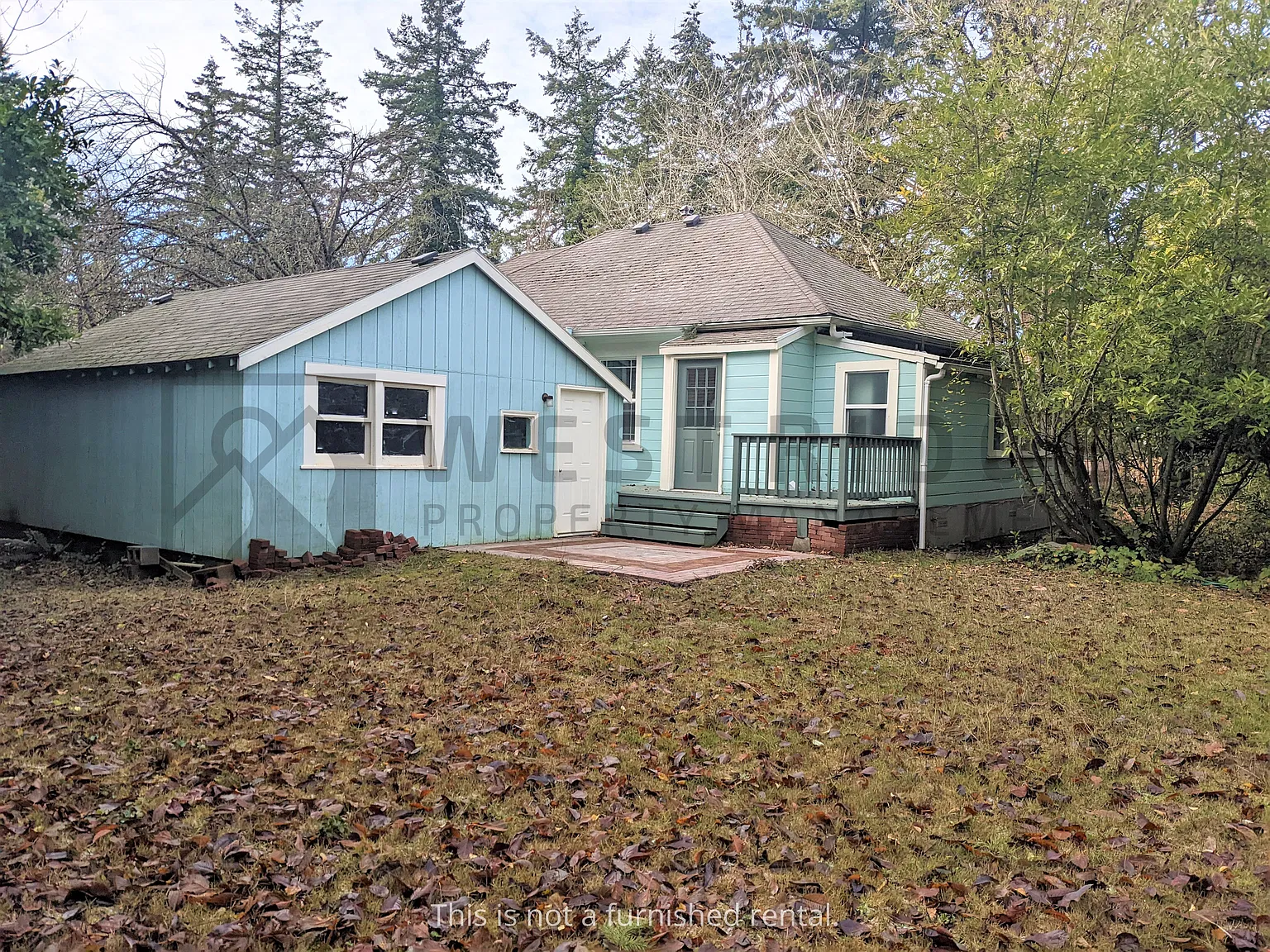 3 bed, 1.5 bath, 987 sqft, $2,350 — Photo 2
