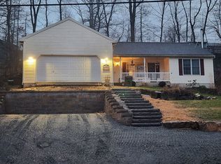 42 Papoose Dr, Auburn, PA 17922