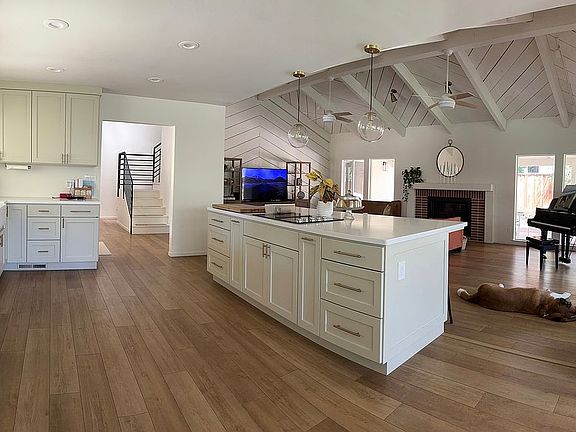 3rd image of 1340 Estates Dr