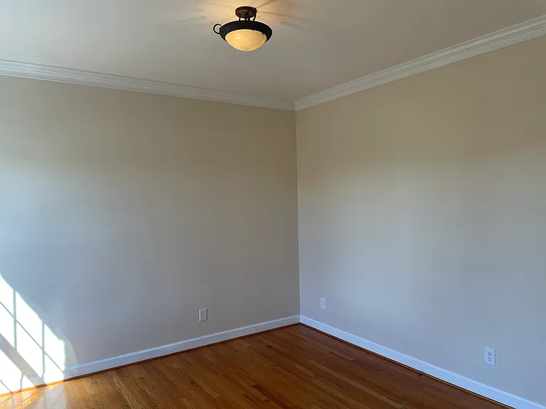 1184 Farmington Dr — Photo 7