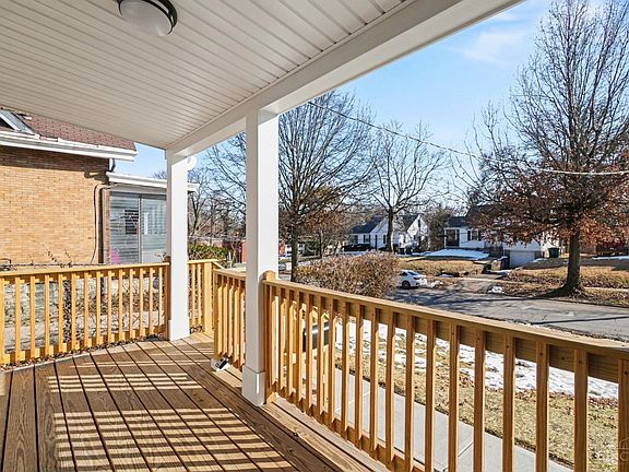 2nd image of 3964 Zinsle Ave
