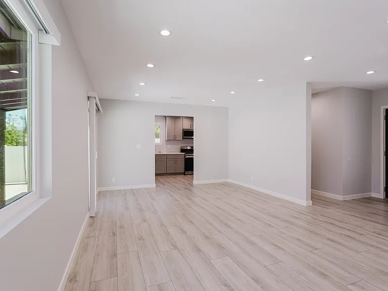 14151 Gager St — Photo 7