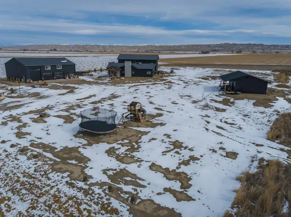 835 N Road 11, Worland, WY 82401