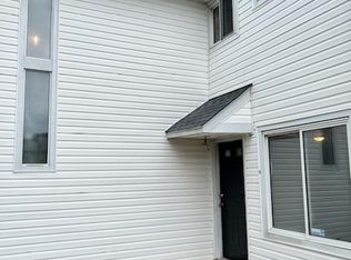 48 Noble Rd, Sicklerville, NJ 08081