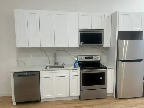 93 2nd Avenue image 1 of 4