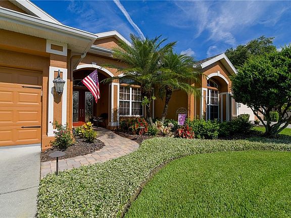 2nd image of 12208 Woodlands Cir