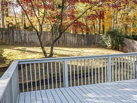 4th image of 710 Crab Orchard Dr