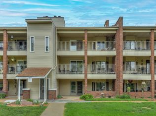 12 Lakeshore Ct, Council Bluffs, IA 51501