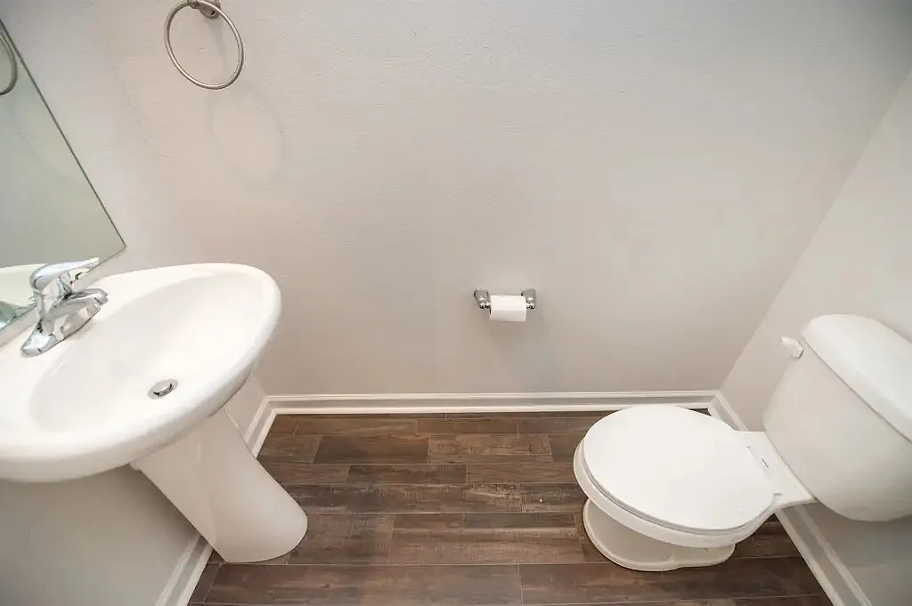 3 bed, 1800 sqft, $1,850 — Photo 4