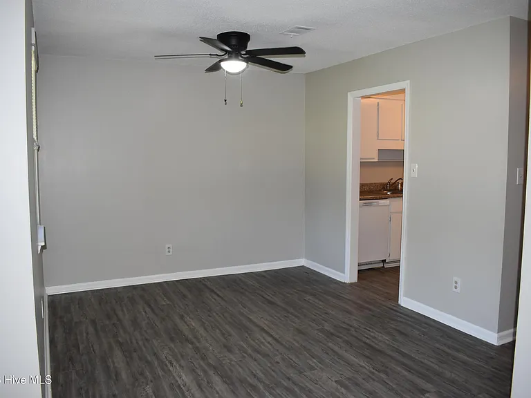 117 Samarya Ln #A — Photo 6