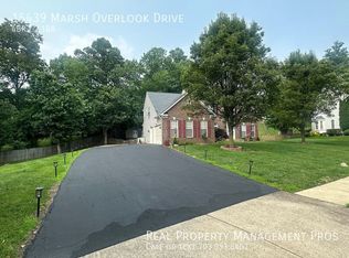 15439 Marsh Overlook Dr, Woodbridge, VA 22191