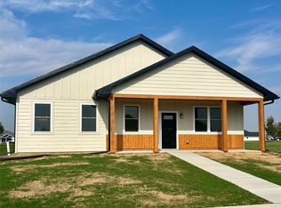 1935 Jewel Dr, Grinnell, IA 50112