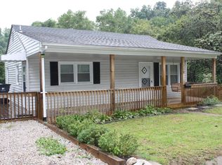 118 N 98th St, Belleville, IL 62223