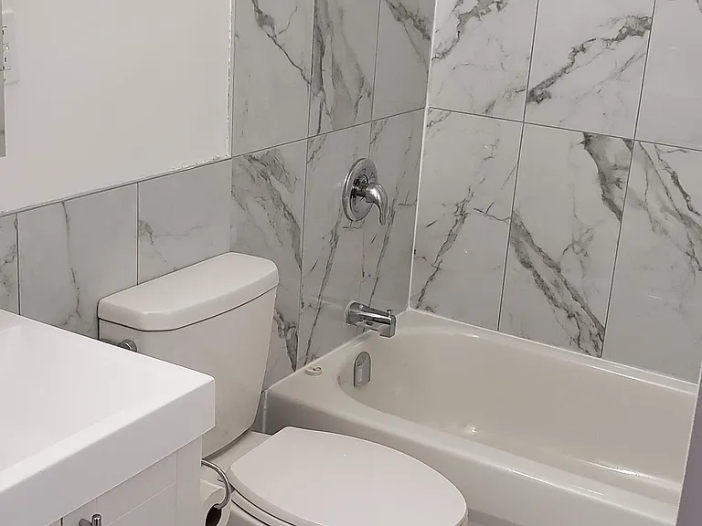 3801 Lawrence Ave E — Photo 11
