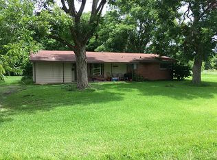 116 County Road 698, Angleton, TX 77515