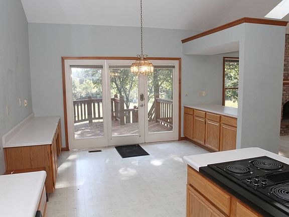 Kitchen / Breakfast area