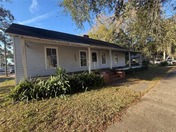 20668 Walnut St, Dunnellon, FL 34431