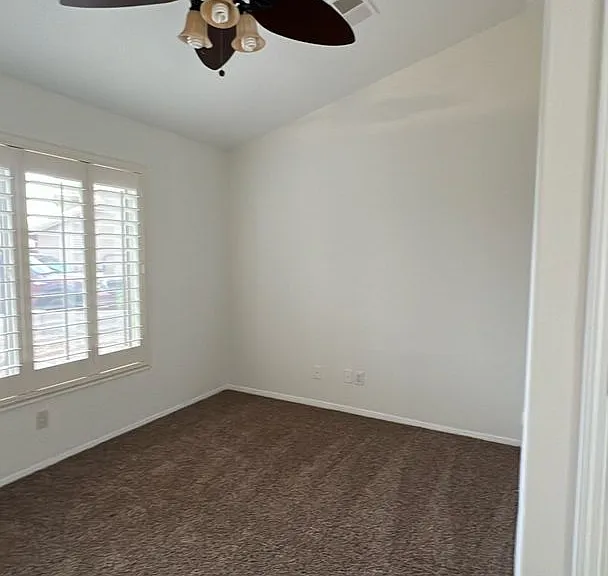 1621 N Raven — Photo 9