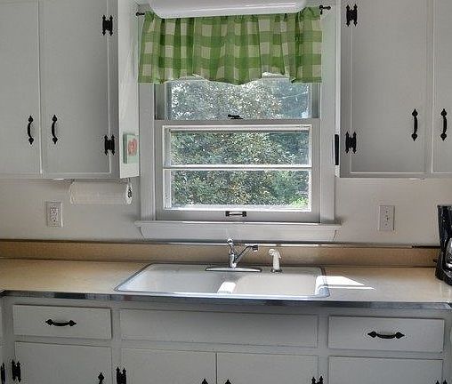 5th image of 328 N Lee St