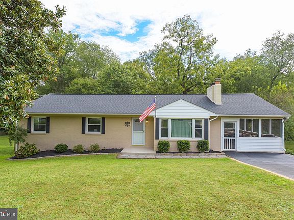 2nd image of 8521 Richmond Ave