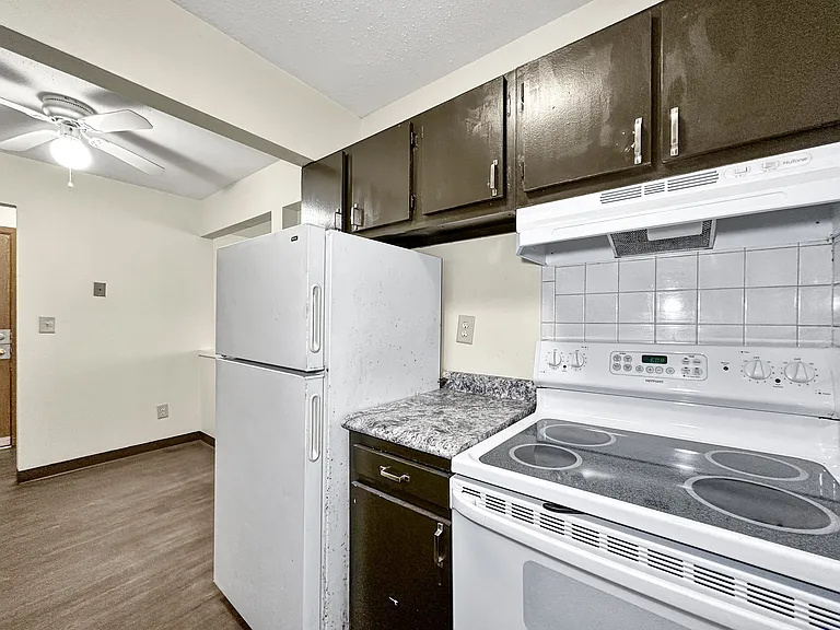 Watrous Apartments — Photo 7