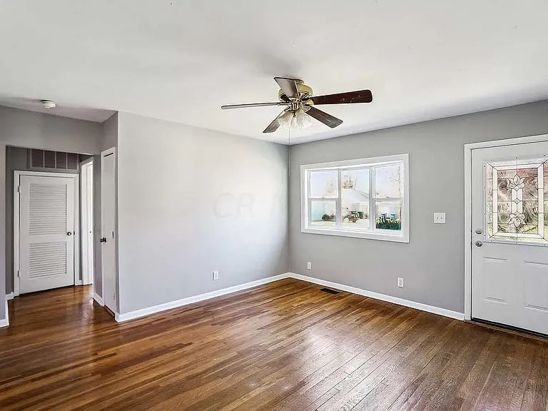 3180 Calumet St — Photo 1