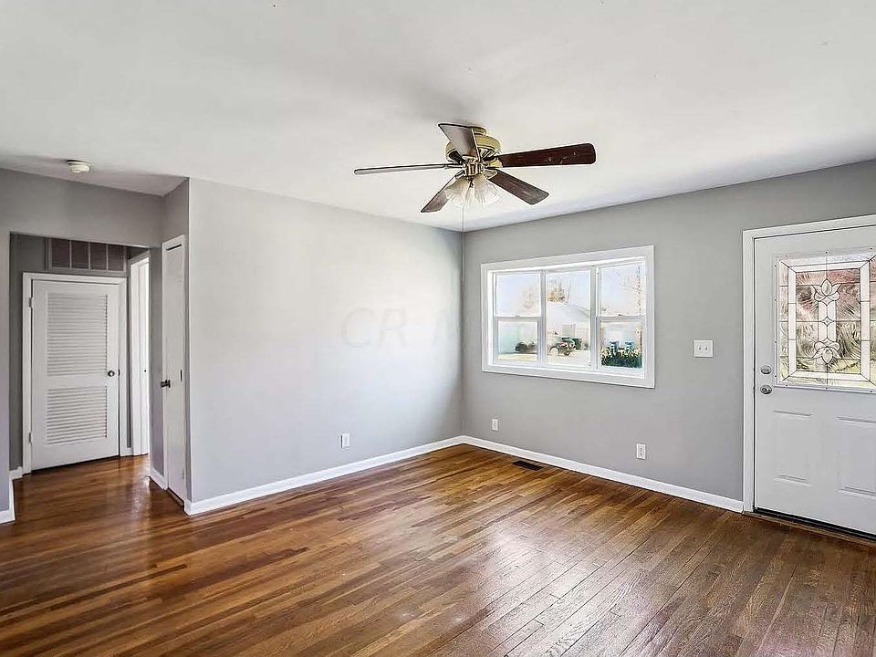 1st image of 3180 Calumet St
