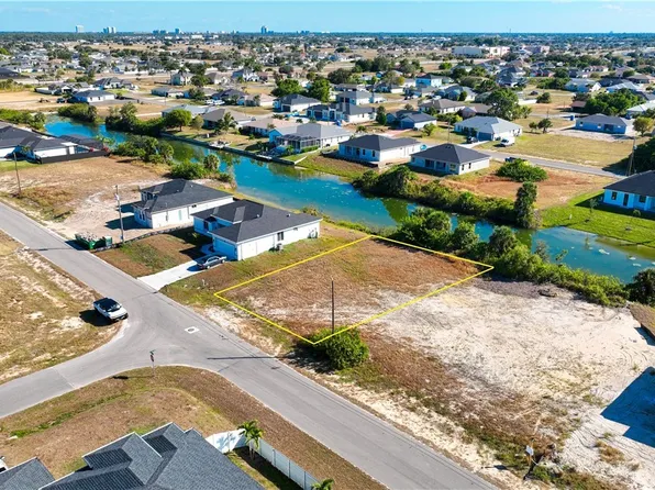 1328 NE 20th St, Cape Coral, FL 33909