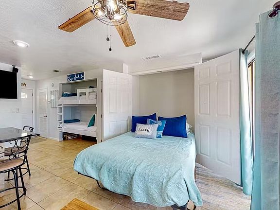 5th image of 775 Gulf Shore Dr Unit 8244