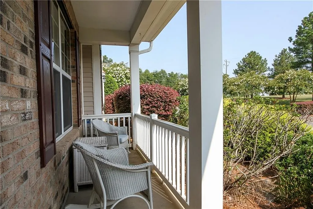 Building Photo - 2716 Dunrobin Pl
