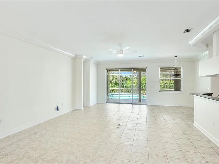 534 Oak Bay Dr — Photo 7