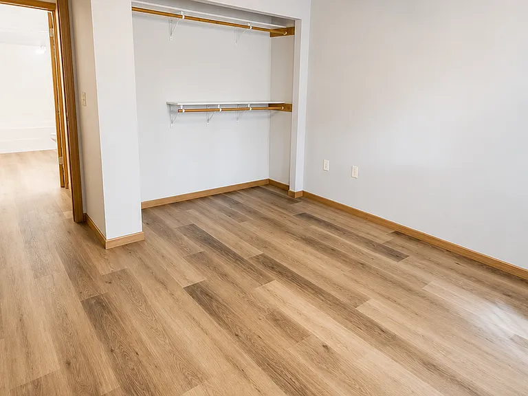 Murdock Apartments — Photo 54