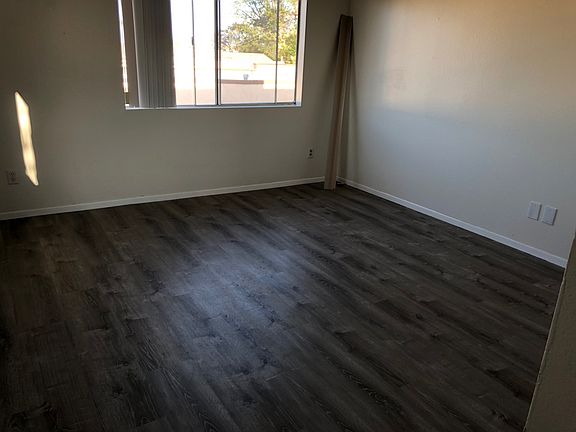4th image of 962 W Oliver St #2