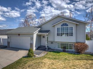 2622 N Mackenzie Dr, Post Falls, ID 83854