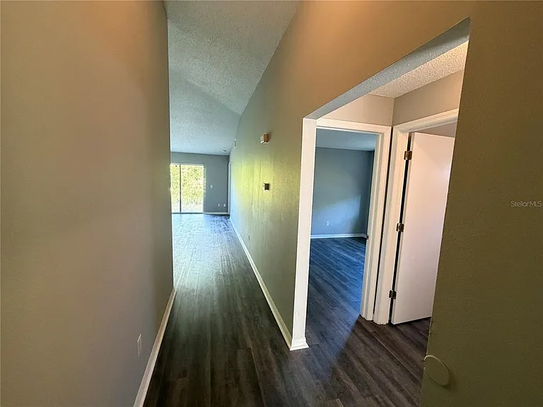 11701 Brenford Crest Dr — Photo 5