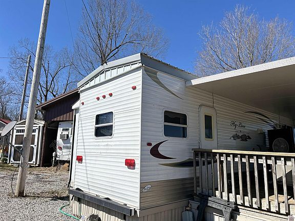 4th image of 4A Lakeview Cir