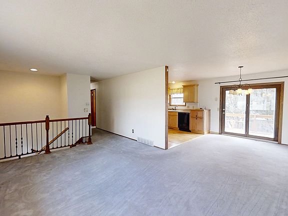 2nd image of 2153 W 42nd St