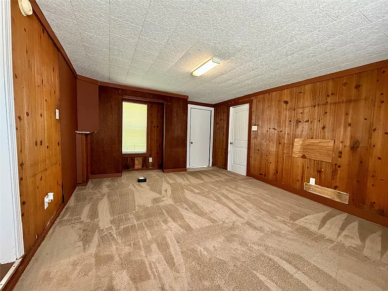 7120 Goforth St — Photo 11
