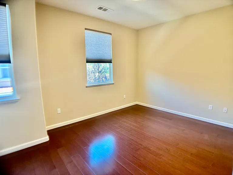1581 Shore Pl #8 — Photo 18