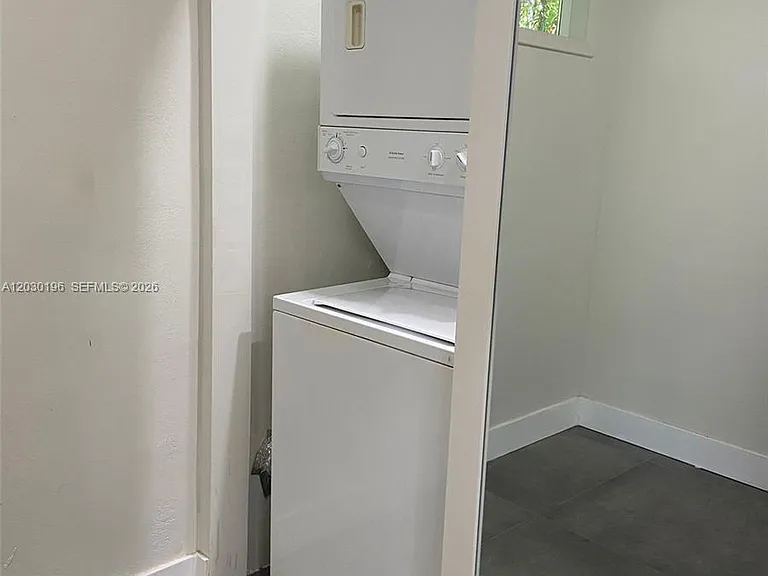 1511 NE 109th St — Photo 7