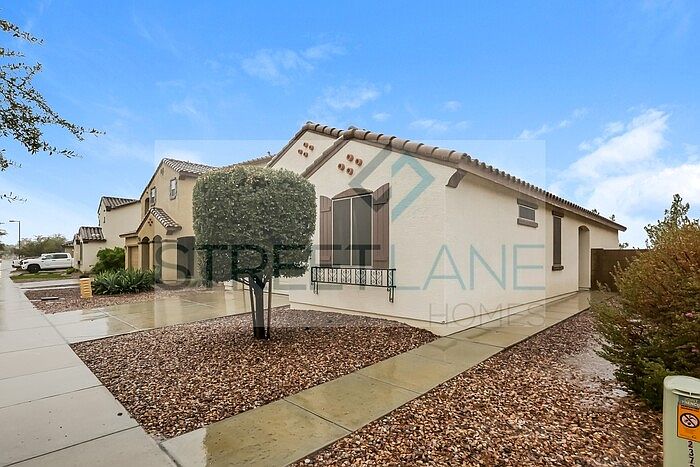 1st image of 23736 S 209th Ct